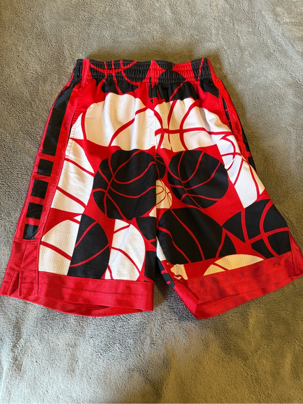 Nike Boys Basketball Shorts Size L